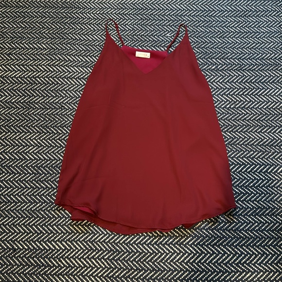 Maroon top - Picture 1 of 5